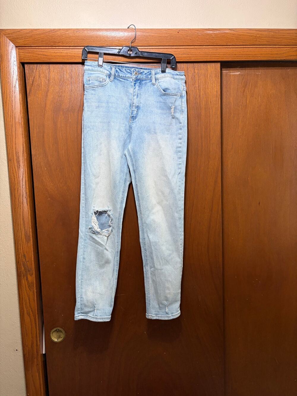 VERVET High Rise Skinny Jeans Light Wash Distressed Knee Women's Size 30
